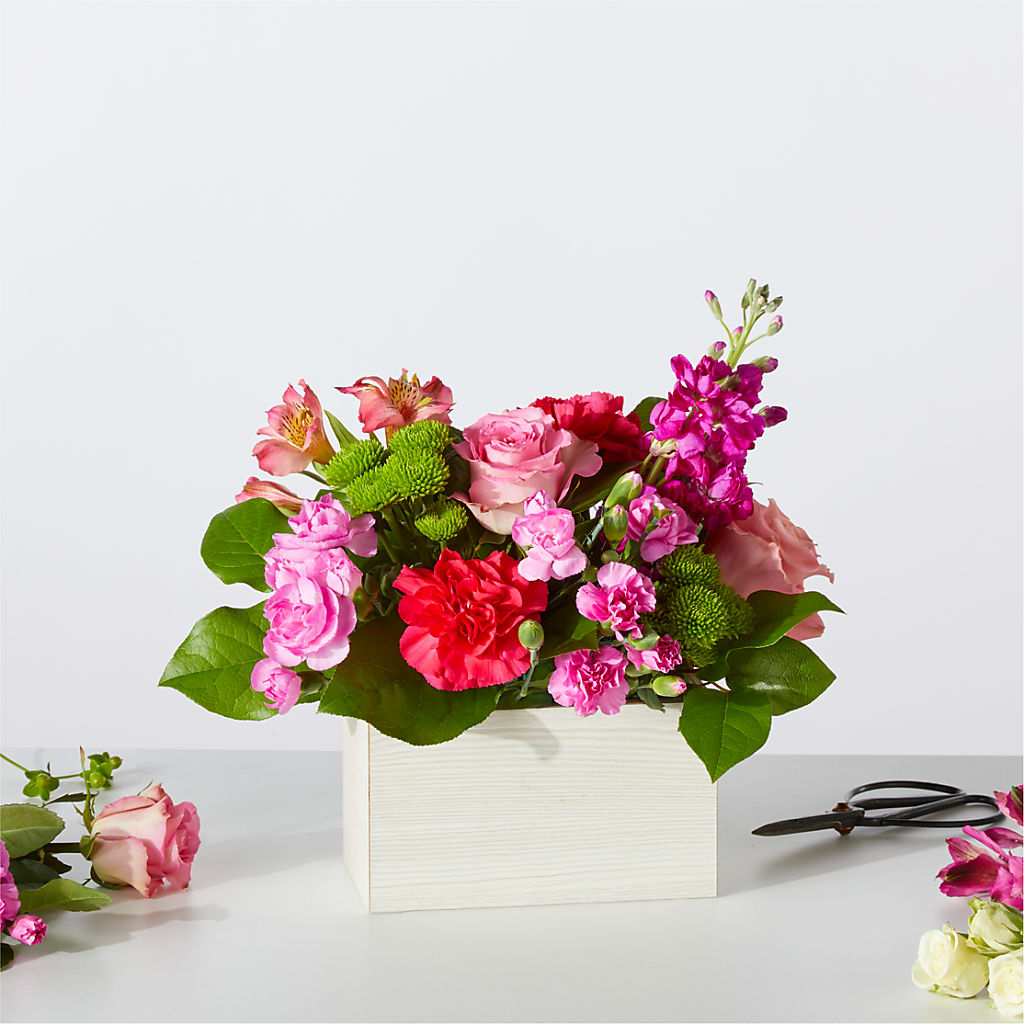 Sweetberry Box – A Florist Original – LOU GENTILE'S FLOWERS BASKET, Fresno CA