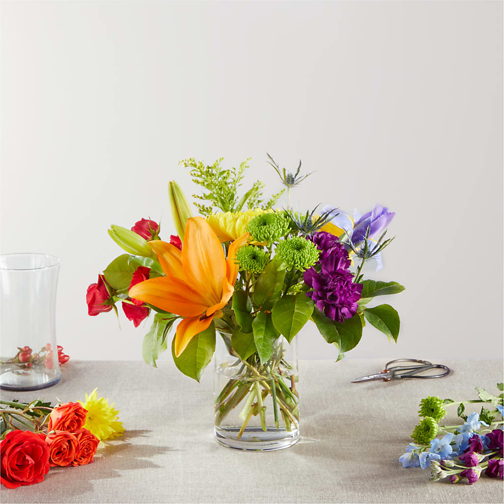 Summer Spectra - A Florist Original – LOU GENTILE'S FLOWERS BASKET, Fresno CA
