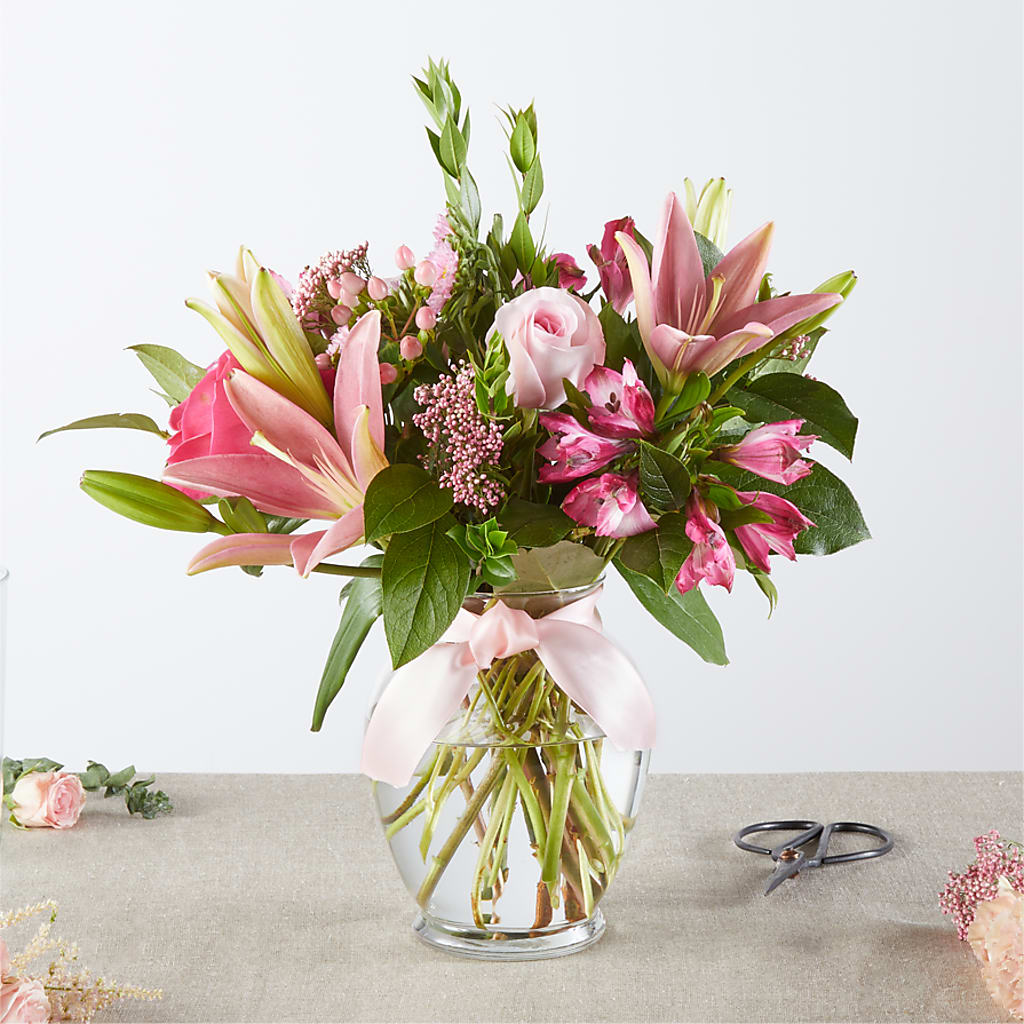 Pink Ribbon - A Florist Original – LOU GENTILE'S FLOWERS BASKET, Fresno CA