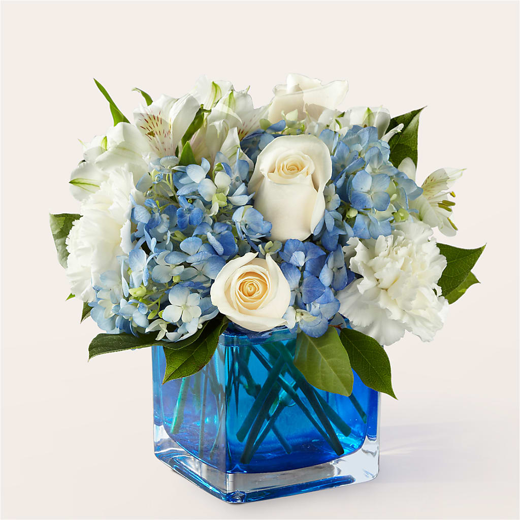 Soothing Waters Bouquet – LOU GENTILE'S FLOWERS BASKET, Fresno CA
