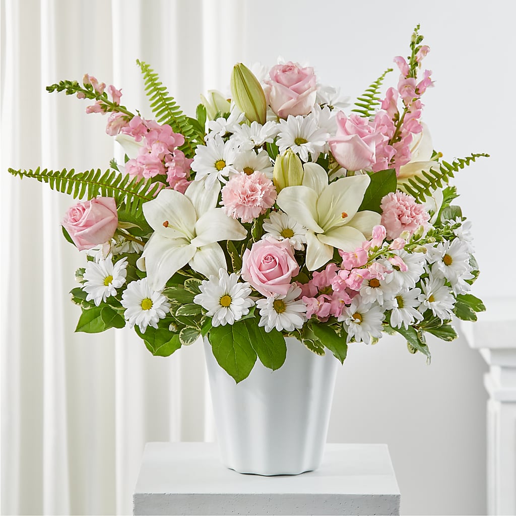 Soft Touch Tabletop Basket – LOU GENTILE'S FLOWERS BASKET, Fresno CA