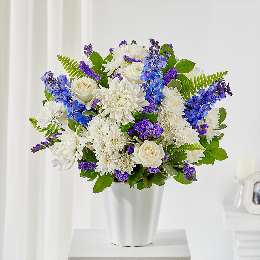 Hold Dear Tabletop Basket – LOU GENTILE'S FLOWERS BASKET, Fresno CA