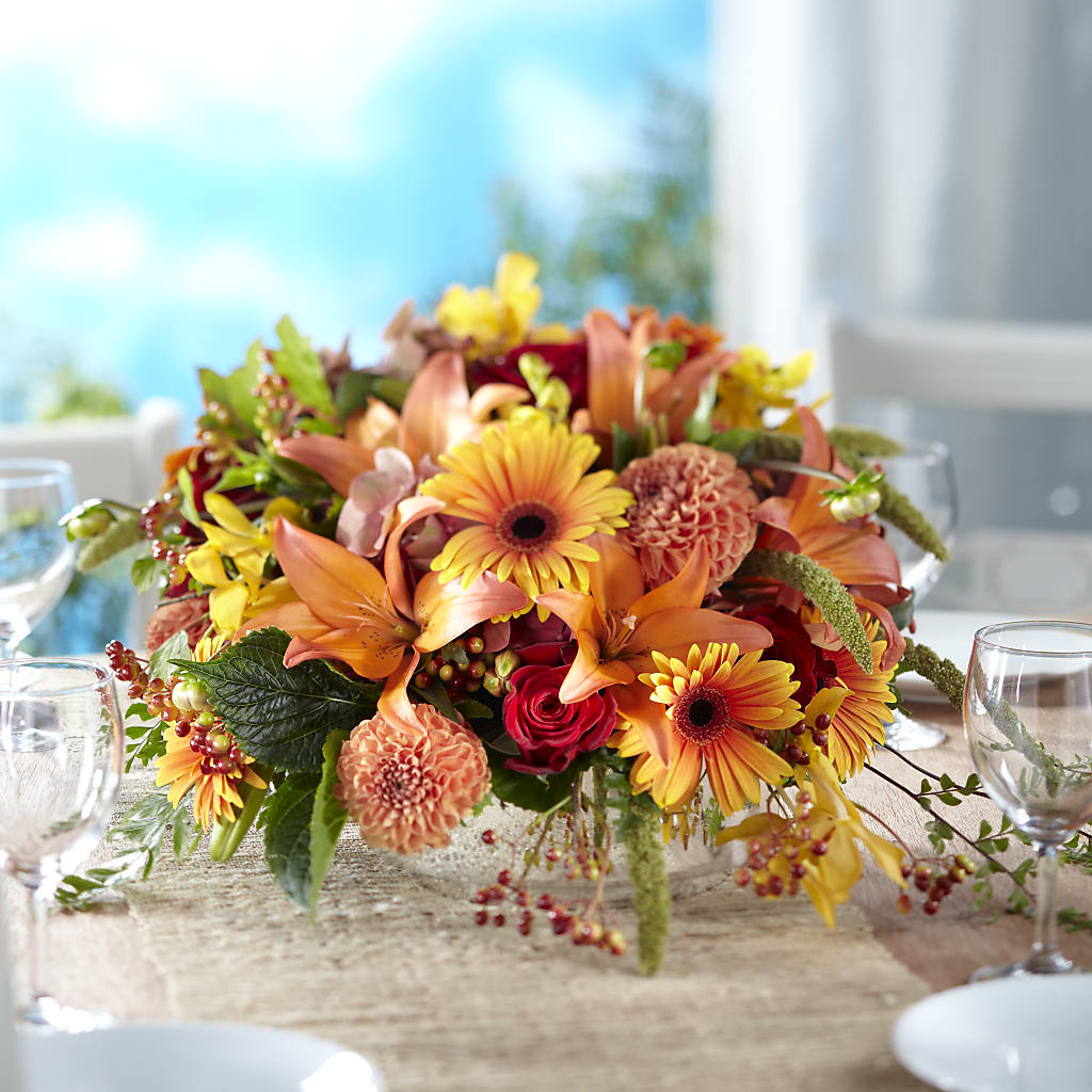 One and Only Centerpiece – LOU GENTILE'S FLOWERS BASKET, Fresno CA