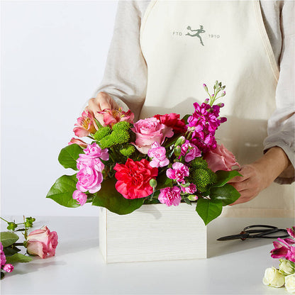 Sweetberry Box – A Florist Original – LOU GENTILE'S FLOWERS BASKET, Fresno CA