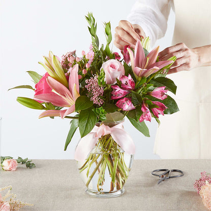 Pink Ribbon - A Florist Original – LOU GENTILE'S FLOWERS BASKET, Fresno CA