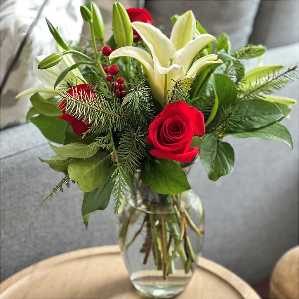 Sparkling Snowflakes Bouquet – LOU GENTILE'S FLOWERS BASKET, Fresno CA